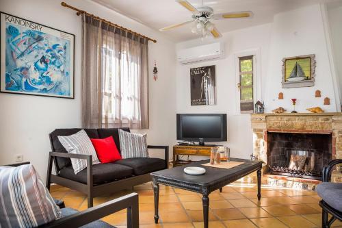 Villa Bee's Knees Retreat