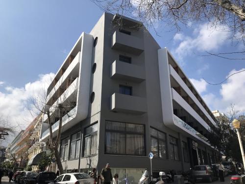 Gq Hotel & Club