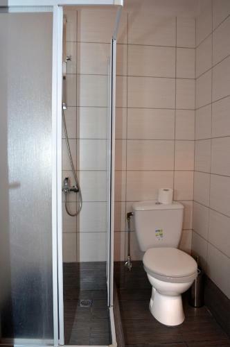 Hostal Enetiko Rooms