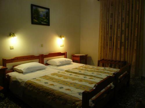 Hostal Liossis Rooms & Apartments