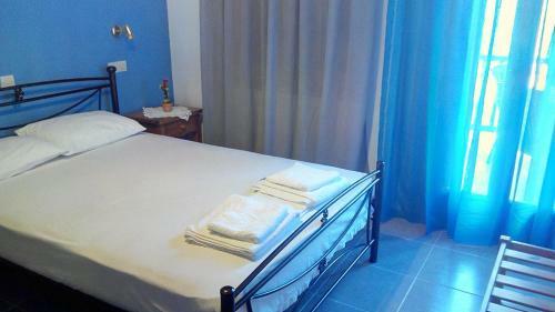 Hostal Liossis Rooms & Apartments