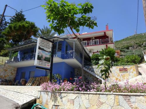 Hostal Studios Ristas Kostas