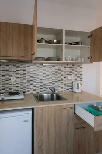Socrates Apartmens & Restaurant