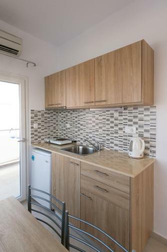 Socrates Apartmens & Restaurant