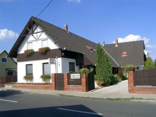 Bed & Breakfast Eifert Panzi�