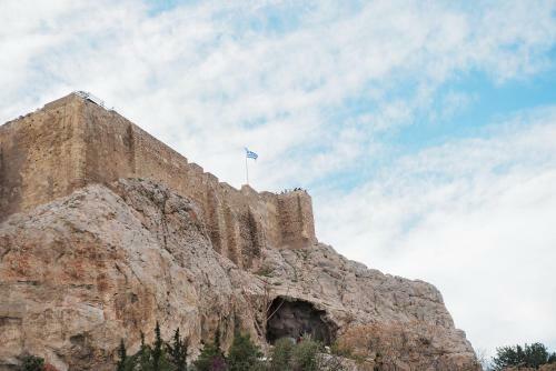 Acropolis Athenaze Villa