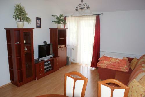 �rnyas Apartmanh�z