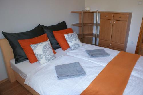 �rnyas Apartmanh�z
