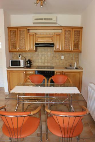 �rnyas Apartmanh�z