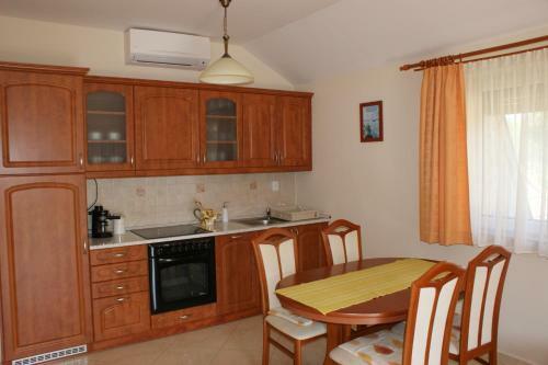 �rnyas Apartmanh�z