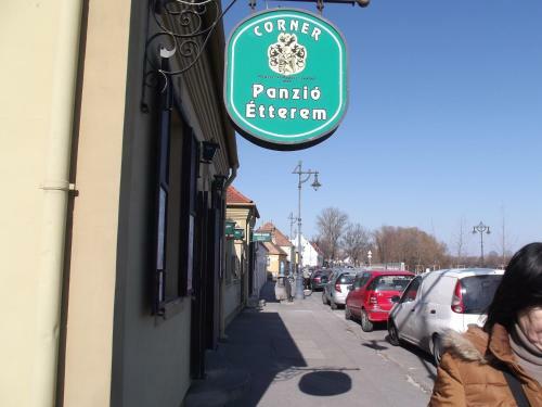 Hostal Corner Panzi�