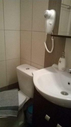 Smaragdi Studios And Rooms