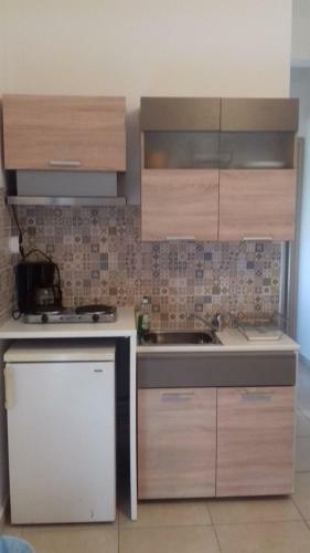 Smaragdi Studios And Rooms