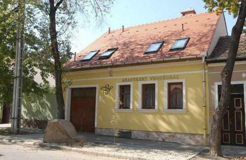 Hostal Aranykert Vend�gh�z