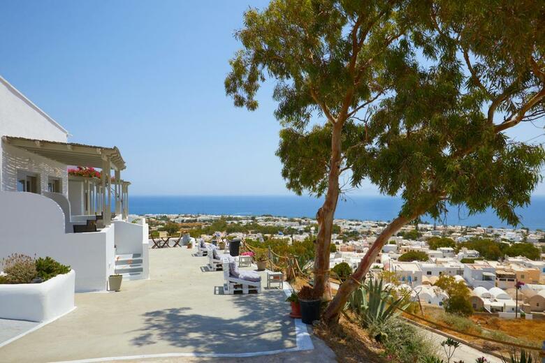 Hostal Acropole Sunrise