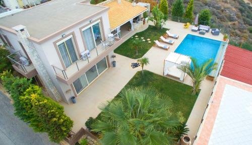 Luxury Holiday Villas Gouves