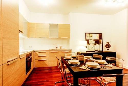 Central Stylish Apartments