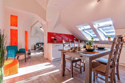 Central Stylish Apartments