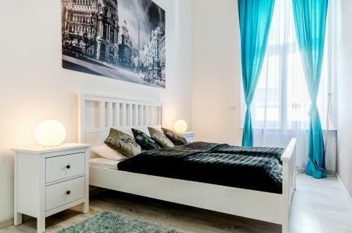 Central Stylish Apartments