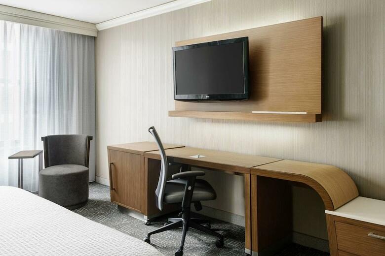 Hotel Courtyard By Marriott Chicago Magnificent Mile