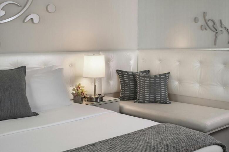 The Midland Hotel, Chicago, A Tribute Portfolio Hotel