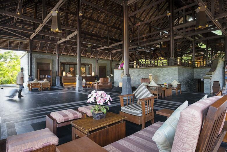 Hotel Nora Buri Resort & Spa