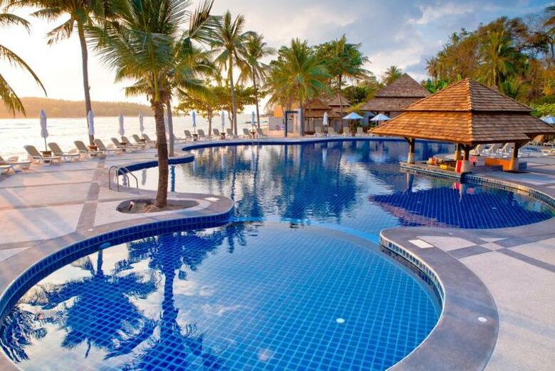 Hotel Nora Buri Resort & Spa