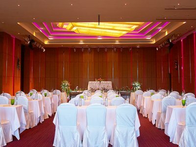 Hotel Nora Buri Resort & Spa