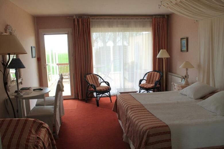 Hotel Manoir De La Roche Torin