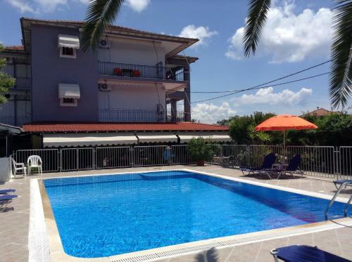 Apartamento Polyxenis Rooms