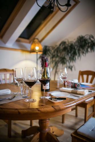 Hotel Imola Udvarh�z