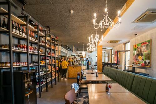 Hotel Imola Udvarh�z