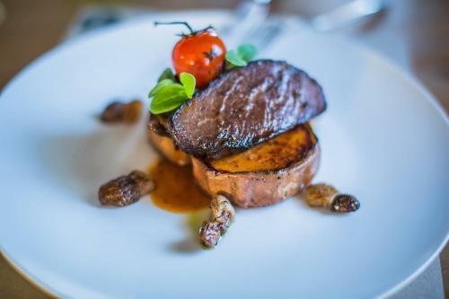 Hotel Imola Udvarh�z