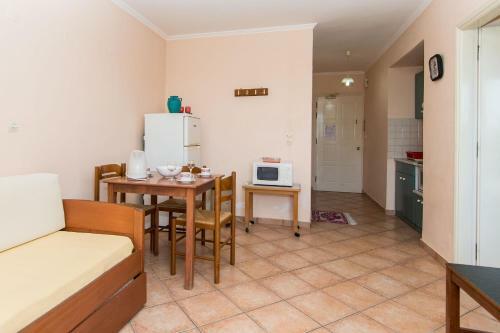 Dionysia's Apartments