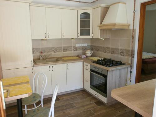 Kl�ra Apartman