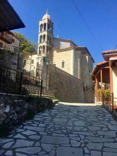 Hostal Xenios Tower