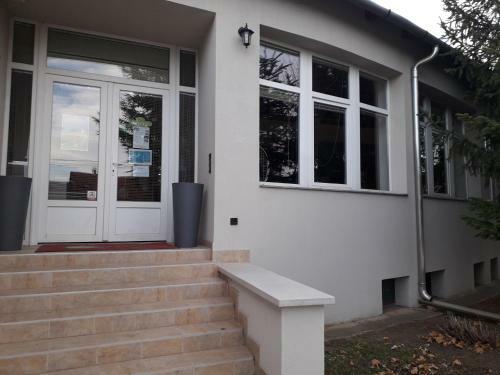 Hostal Tenisz Apartment