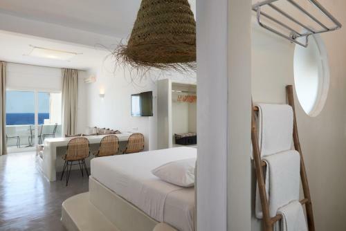 Tinos Beach Hotel