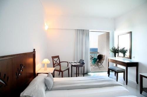 Tinos Beach Hotel