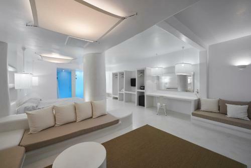 Tinos Beach Hotel