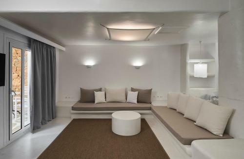 Tinos Beach Hotel