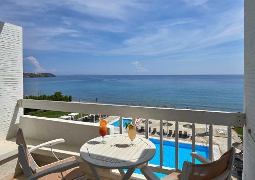 Tinos Beach Hotel