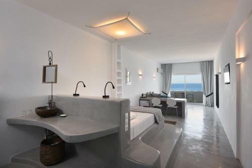 Tinos Beach Hotel