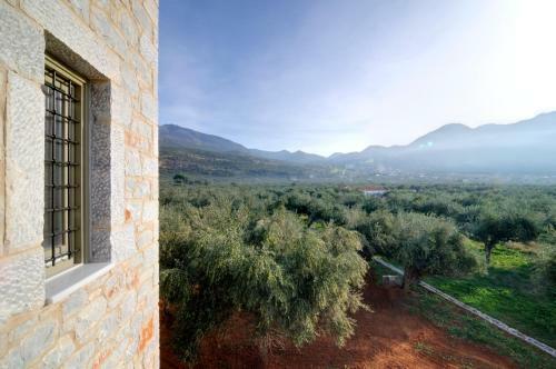 Nikoloudi Estate