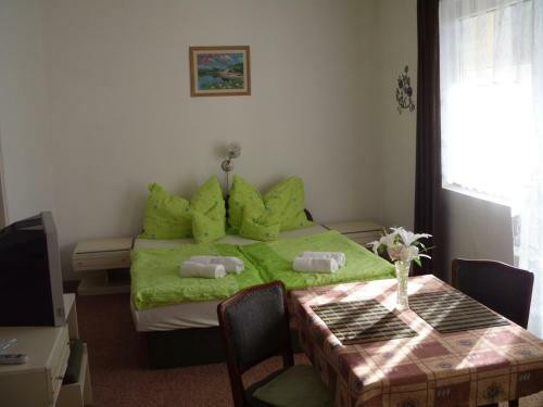 Kis Apartmanh�z