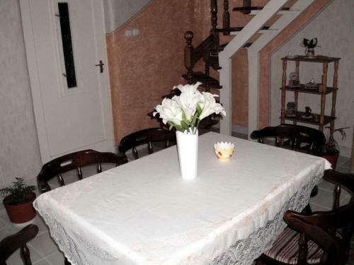 Kis Apartmanh�z