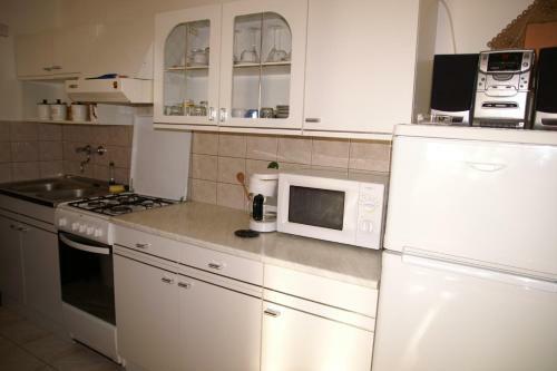Holiday Home In Balatonkeresztur 19529