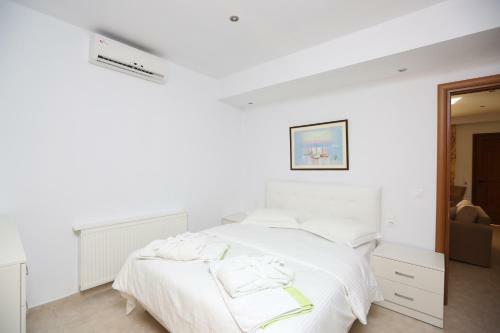 Skiathos Island Villas