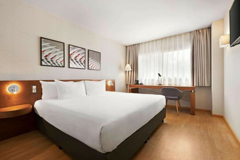Hotel Ramada By Wyndham Valencia Almussafes