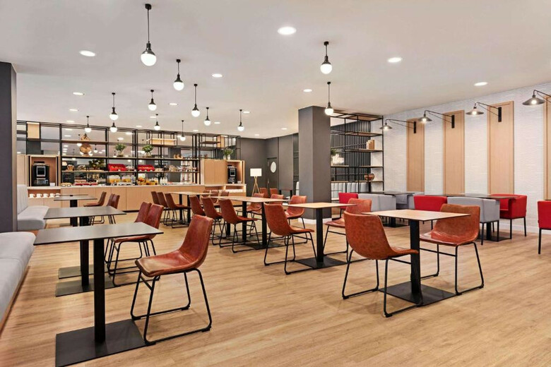 Hotel Ramada By Wyndham Valencia Almussafes